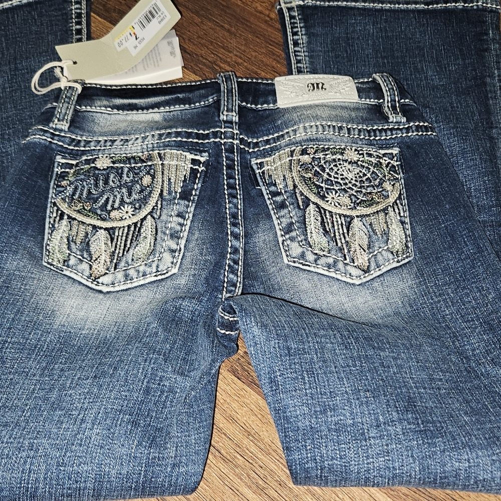 Kids size 7 miss me